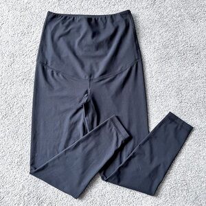 Isabel Maternity soft solid black leggings size medium